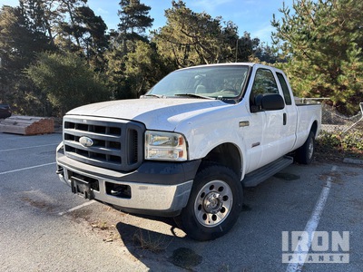 2006 Ford F-250 XL 4x4 Extended Cab Pickup