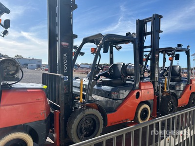 Toyota 32-8FGJ35 Forklift