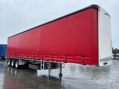 2021 MaxiTrans Tri/A Curtain Side Trailer