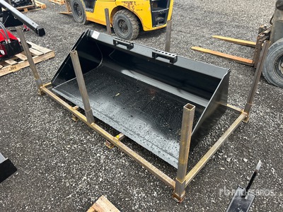 2026 GIYI BT67 67 in General Purpose Skid Steer Bucket (Unused)