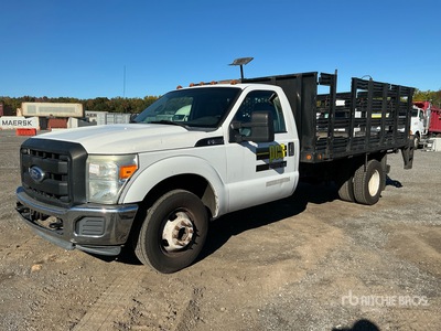 2011 Ford F-350 Camion à Plateau