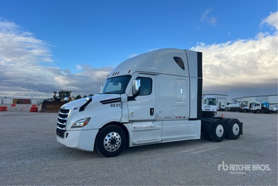 2023 Freightliner Cascadia 126 6x4 Sleeper Truck Tractor