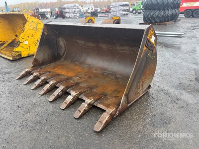 Bron 94 in Wheel Loader Bucket