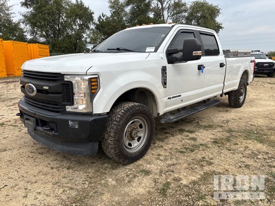 2019 Ford F-350 Super Duty XL 4x4 Crew Cab Pickup