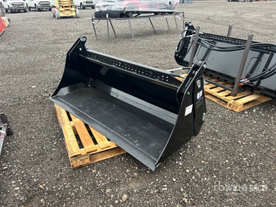 2026 GIYI DSHY41 72 in 4 in 1 Multi-Purpose Skid Steer Bucket (Unused)