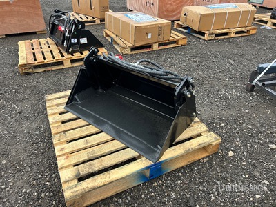 39 in 4 in 1 Bucket (Unused)