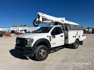 2018 Altec AT40G 40 ft on 2018 Ford F-550 XL 4x4 Bucket Truck