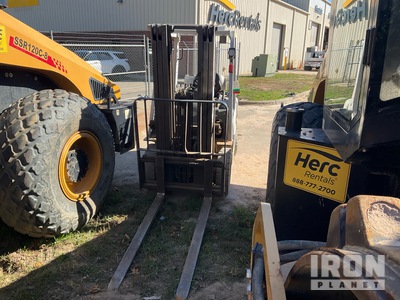2022 (unverified) Nissan PF50DF 4050 lb Pneumatic Tire フォークリフト (Inoperable)