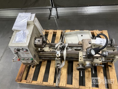 Grizzly G4003G Gunsmith's Lathe