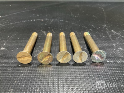 (100) NAS 5305014355703 Shoulder Screws