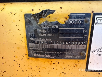 2010 Komatsu PC350LC-8 Tracked Excavator