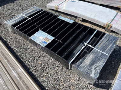 7.9 ft x 3.3 ft Black Galvanized Steel Fencing
