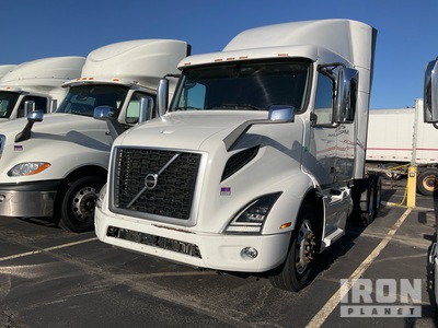 2020 Volvo VNR Sleeper Truck Tractor