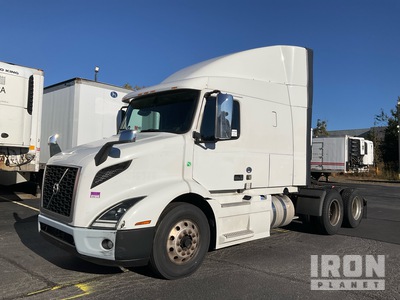 2020 Volvo VNR 6x4 Ciągnik siodłowy T/A z kabiną sypialną