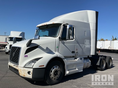 2020 Volvo VNR 6x4 Ciągnik siodłowy T/A z kabiną sypialną