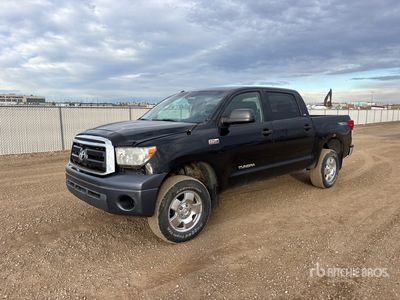 2013 Toyota Tundra 4x4 Crew Cab Pickup