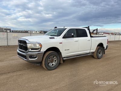 2017 Ram 3500 4x4 Crew Cab Pickup