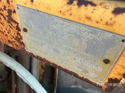 2004 Rosco 4800 Barredora (Inoperable)