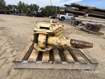 Quantity of (1) Johnson 3 Sheave Hook Block (1) McKissick 30 ton 1 Sheave Hook Block