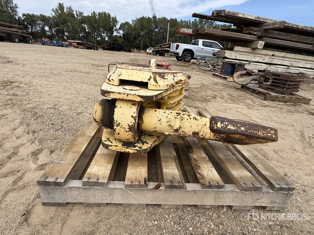 Quantity of (1) Johnson 3 Sheave Hook Block (1) McKissick 30 ton 1 Sheave Hook Block