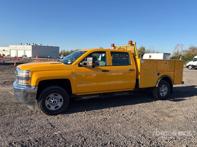 2016 Chevrolet Silverado 2500HD 4x4 Crew Cab ユーティリティトラック