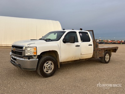 2012 Chevrolet Silverado 2500HD 4x4 Crew Cab Flatbed Truck