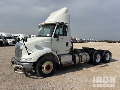 2017 International 8600 6x4 Ciągnik siodłowy T/A z kabiną dzienną