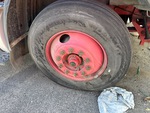 Underbody with Right Steer Tire