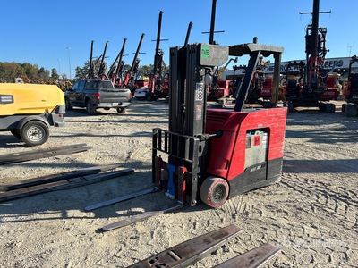 2012 Raymond 425-C40QM 4000 lb Reach Truck