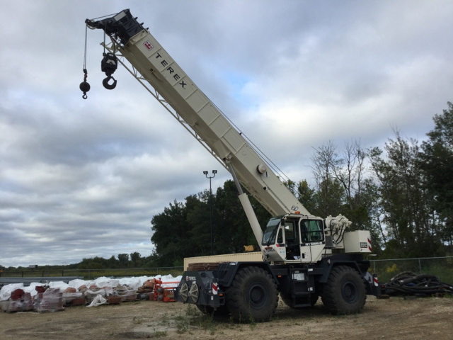 2014 Terex RT555-2 Rough Terrain Crane