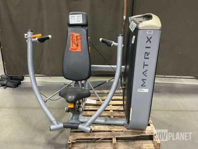 Matrix Chest Press Machine