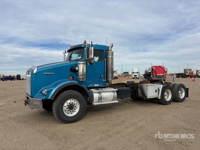 2006 Kenworth T800 6x4 T/A Day Cab Truck Tractor