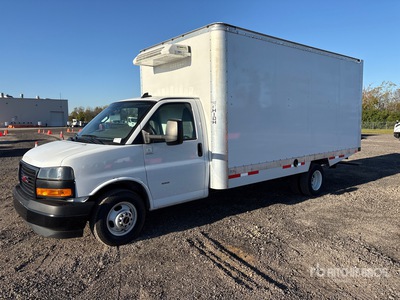 2023 GMC Savana G3500 4x2 Camiones