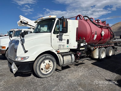 2007 International 8600 Camion excavateur par aspiration