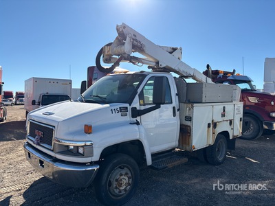 Altec AT37-G 37 ft on 2005 GMC C5500 4x2 Cable Placer Bucket Truck