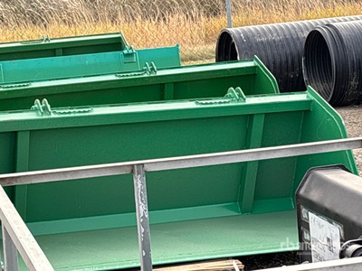 72 in Snow & Mulch Ag Tractor Bucket - Fits John Deere 1830