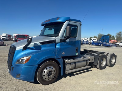 2021 Freightliner Cascadia 126 6x4 Cabeza Tractora Cabina Corta