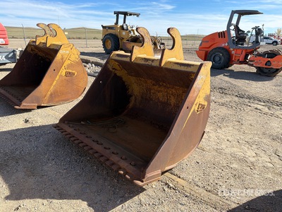 WBM 300-2.CU.B72 70 in Digging Excavator Bucket - Fits Cat 336F