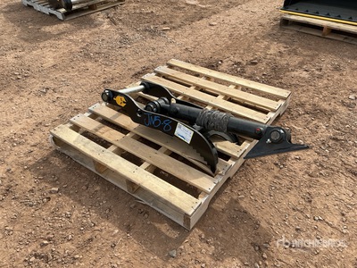 Trojan 30 in Hydraulic Excavator Thumb - Fits Cat 303, 303.5, 304, Case, New Holland, Kobelco SK35, Deere/Hitachi 35D/G (Unused)