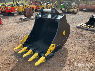 Trojan 42 in Digging Excavator Bucket - Fits 45 mm Cat 305, 305.5 Komatsu PC45/50/55, Hyundai R55, Hitachi/Deere 50D/G, Case, New Holland, Kobelco SK50, Bobcat E50/341/337 (Unused)
