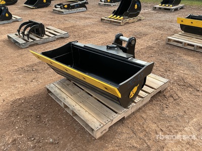 Trojan 48 in Hydraulic Tilting Excavator Bucket - Fits 50 mm Cat 307/308, Komatsu PC78/88, Deere/Hitachi 75/85, Case, New Holland, Kobelco SK80, Bobcat E80 (Unused)