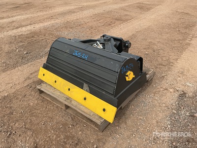 Trojan 48 in Hydraulic Tilting Excavator Bucket - Fits 50 mm Cat 307/308, Komatsu PC78/88, Deere/Hitachi 75/85, Case, New Holland, Kobelco SK80, Bobcat E80 (Unused)