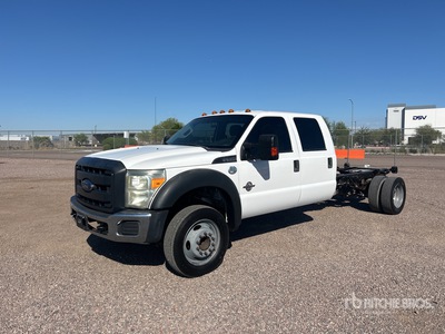 2015 Ford F-450 XL 4x2 Crew Cab Fahrgestell