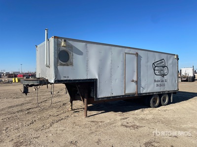 1986 Goertzen 20 ft T/A Fifth-Wheel Mobile Workshop