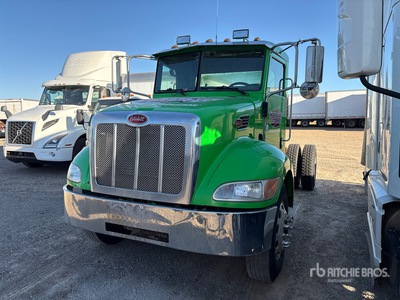 2006 Peterbilt 335 4x2 Fahrgestell