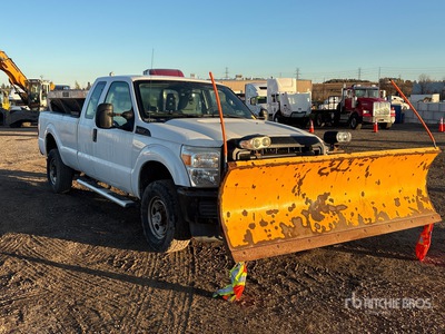 2011 Ford F-350 XL 4x4 Extended Cab Pickup