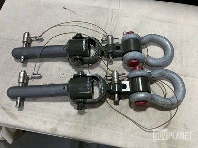 (2) Bell Helicopter Textron 901-220-933-143 Swivel & Link Assemblies