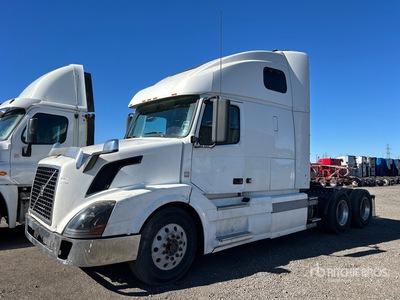2006 Volvo VNL 6x4 T/A Sleeper Truck Tractor