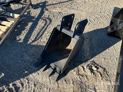 16 in Digging Excavator Bucket