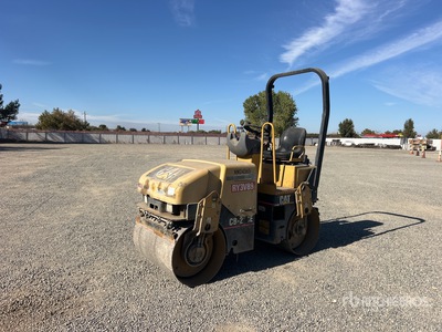 2005 Cat CB-214E Rodillo Tándem
